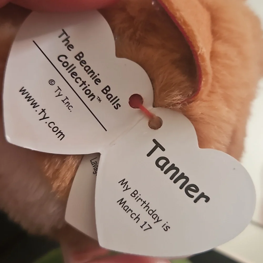 4 TY BEANIE PUFFIES AND BALLS COLLECTIONS